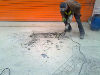 Как снять бетонную стяжку?