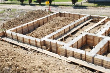 Какие бывают фундаменты для строительства дома?