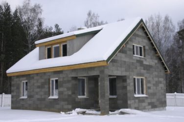 Построить дом из бетонных блоков