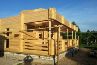 Строительство дома из двойного минибруса