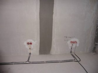 Разводка электрики по полу в стяжке