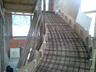 Строительство монолитных лестниц из бетона