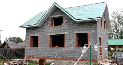 Строительство частного дома из керамзитобетонных блоков
