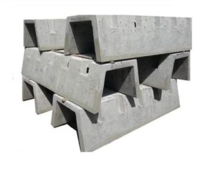 П образные бетонные блоки для канавы