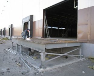 Строительство бетонно блочных складских пандусов