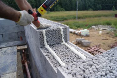 Какие керамзитобетонные блоки лучше для строительства дома?