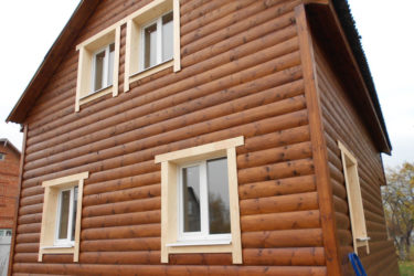 Деревянный блок хаус для обшивки дома