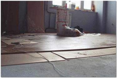 Укладка ламината на бетонную стяжку