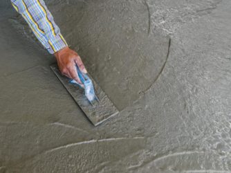 Как зажелезнить цементную стяжку?